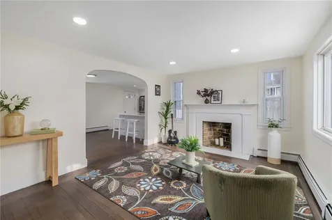 33 Moorland Avenue Providence RI 02908