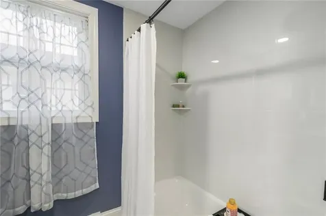 33 Moorland Avenue Providence RI 02908