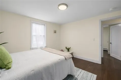 33 Moorland Avenue Providence RI 02908