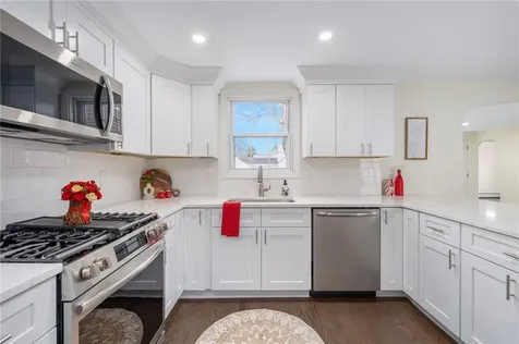 33 Moorland Avenue Providence RI 02908