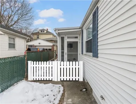 33 Moorland Avenue Providence RI 02908