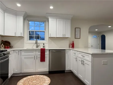 33 Moorland Avenue Providence RI 02908