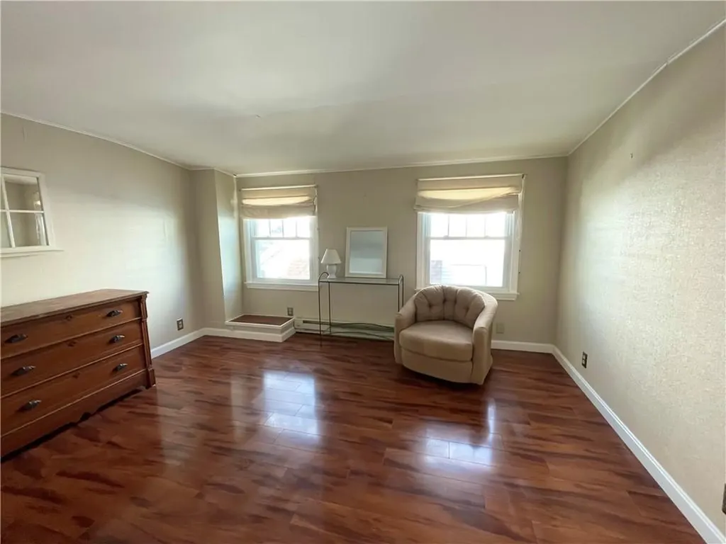 25 Elinora Street East Providence RI 02915