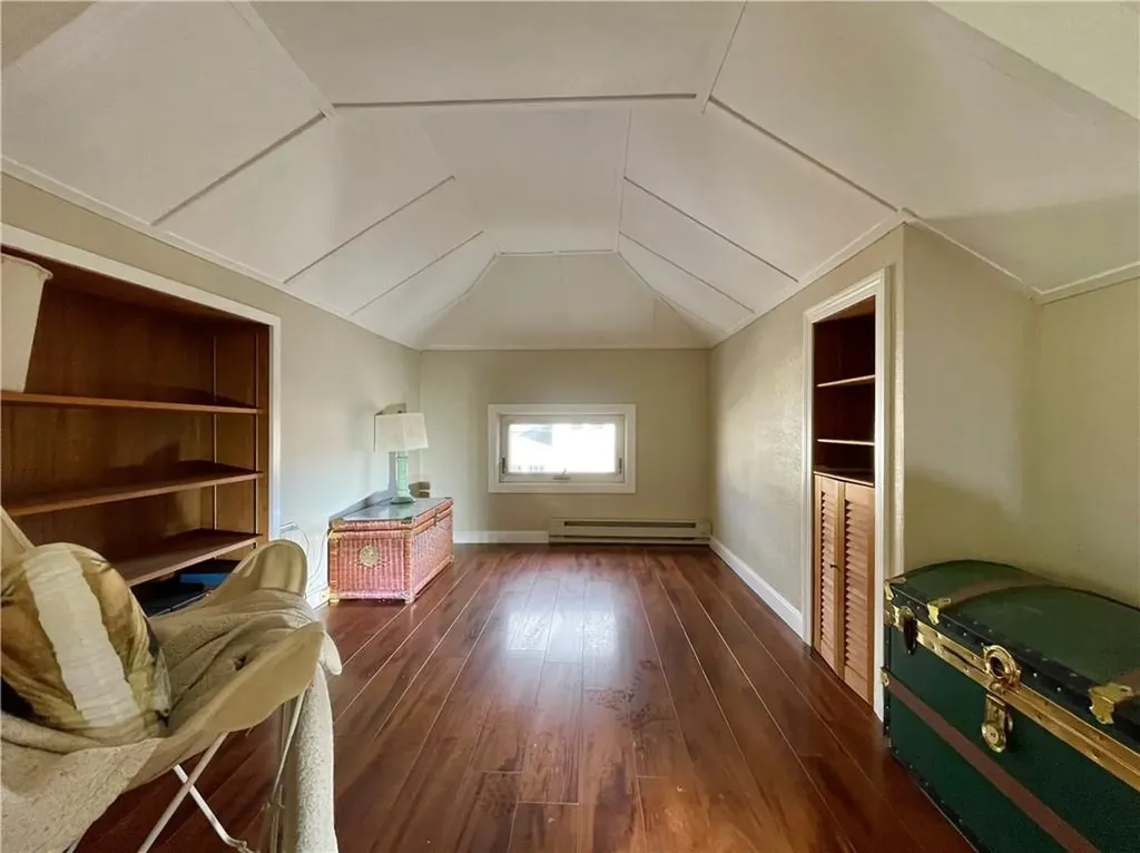 25 Elinora Street East Providence RI 02915