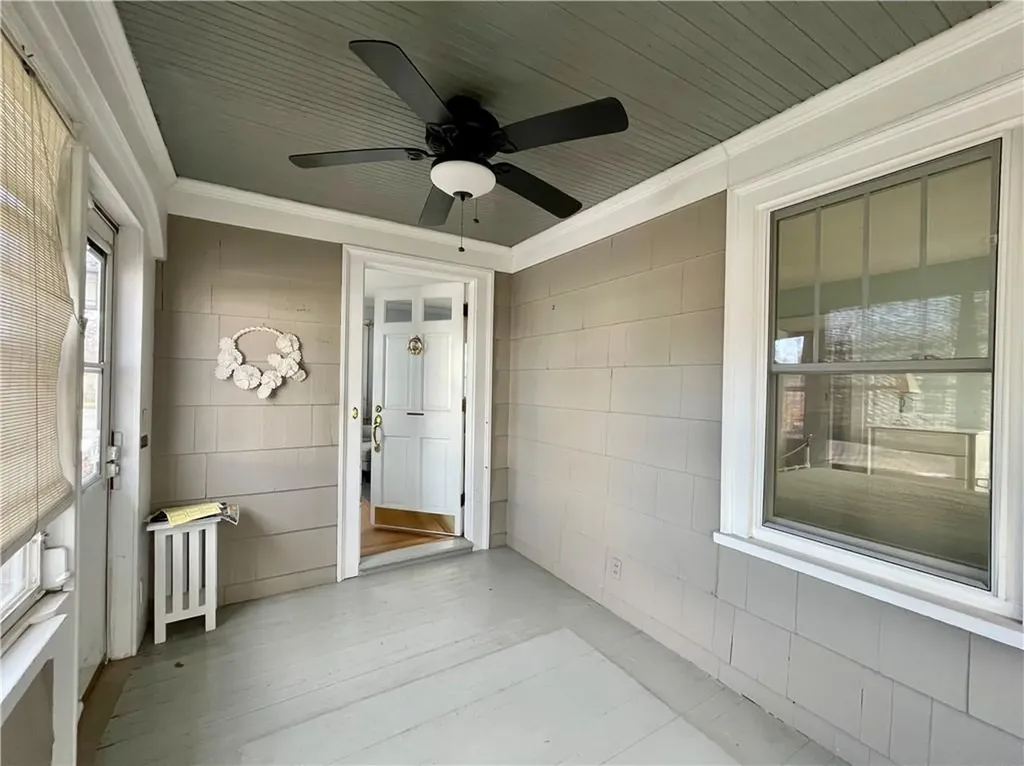 25 Elinora Street East Providence RI 02915