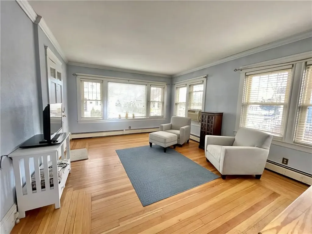 25 Elinora Street East Providence RI 02915