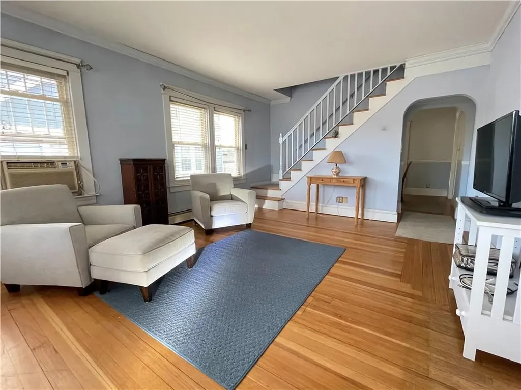 25 Elinora Street East Providence RI 02915