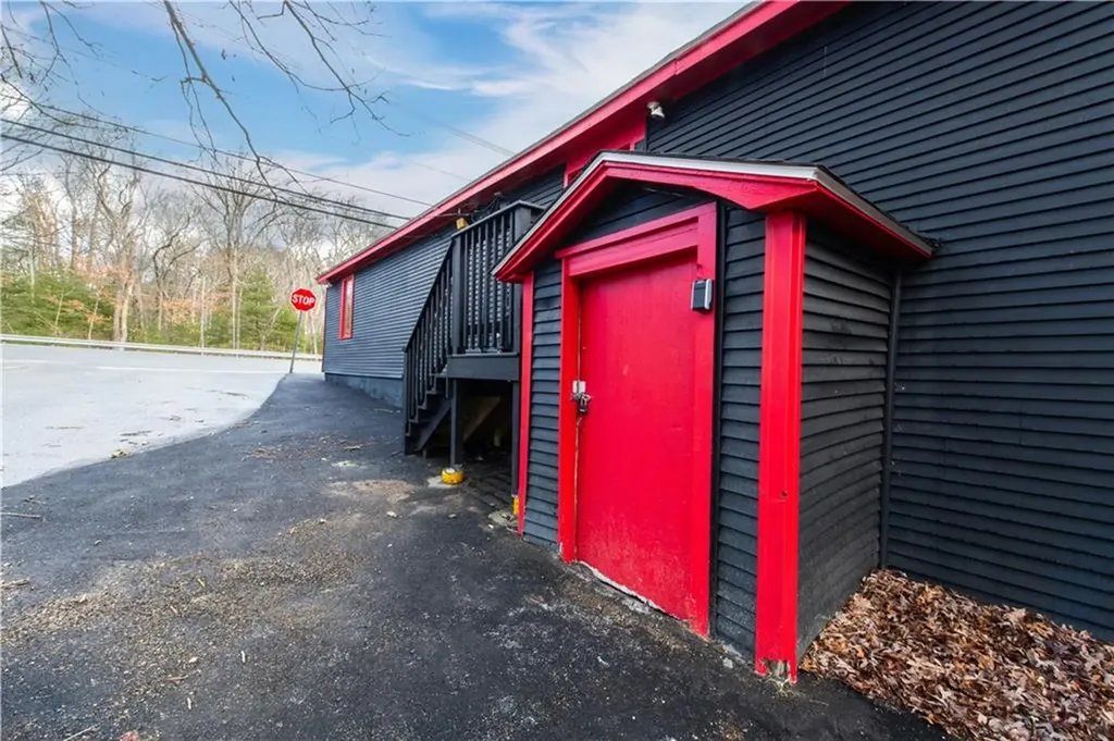 120 Danielson Pike Foster RI 02825