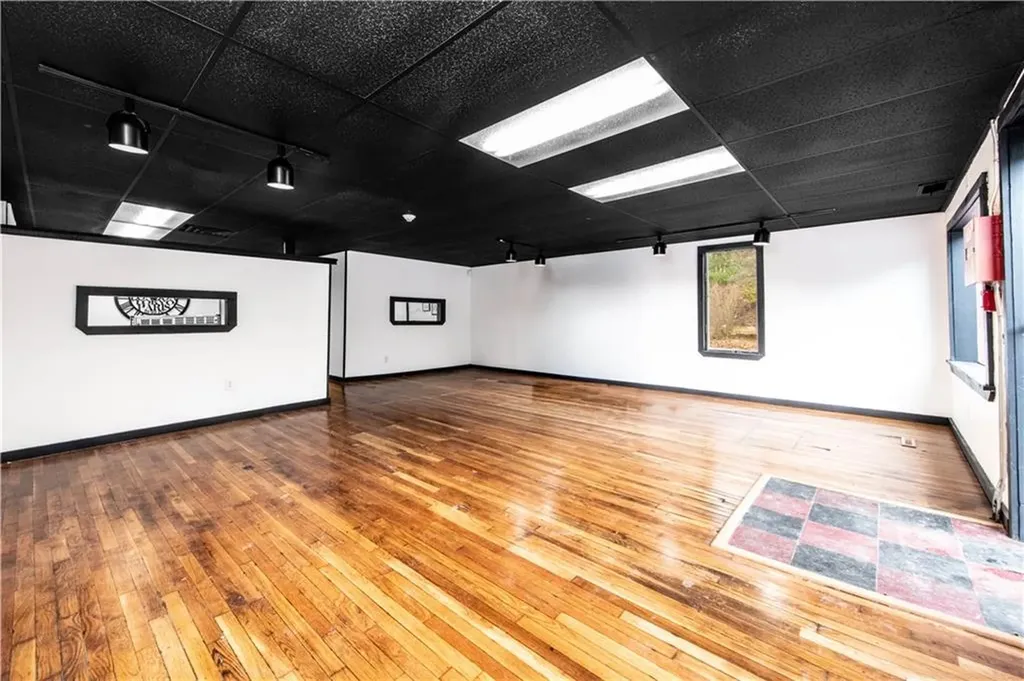 120 Danielson Pike Foster RI 02825