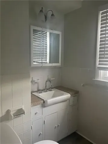 18 Ryan Avenue Bristol RI 02809