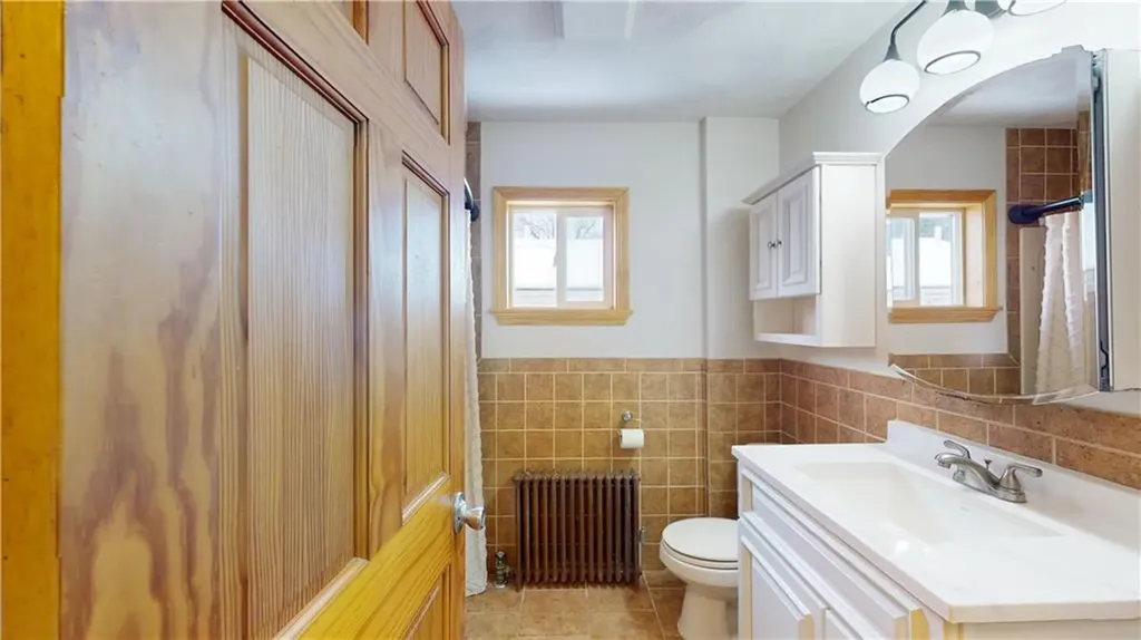 84 Boyce Avenue Pawtucket RI 02861