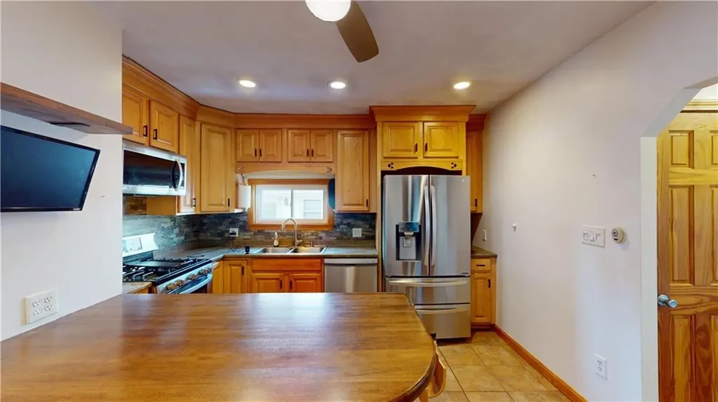 84 Boyce Avenue Pawtucket RI 02861