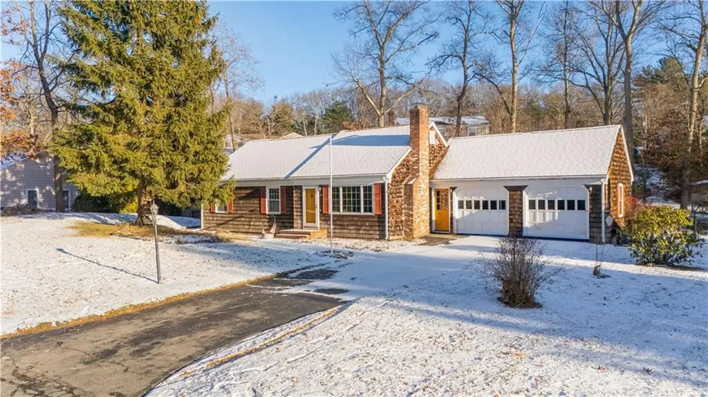 27 Bishop Drive Cumberland RI 02864