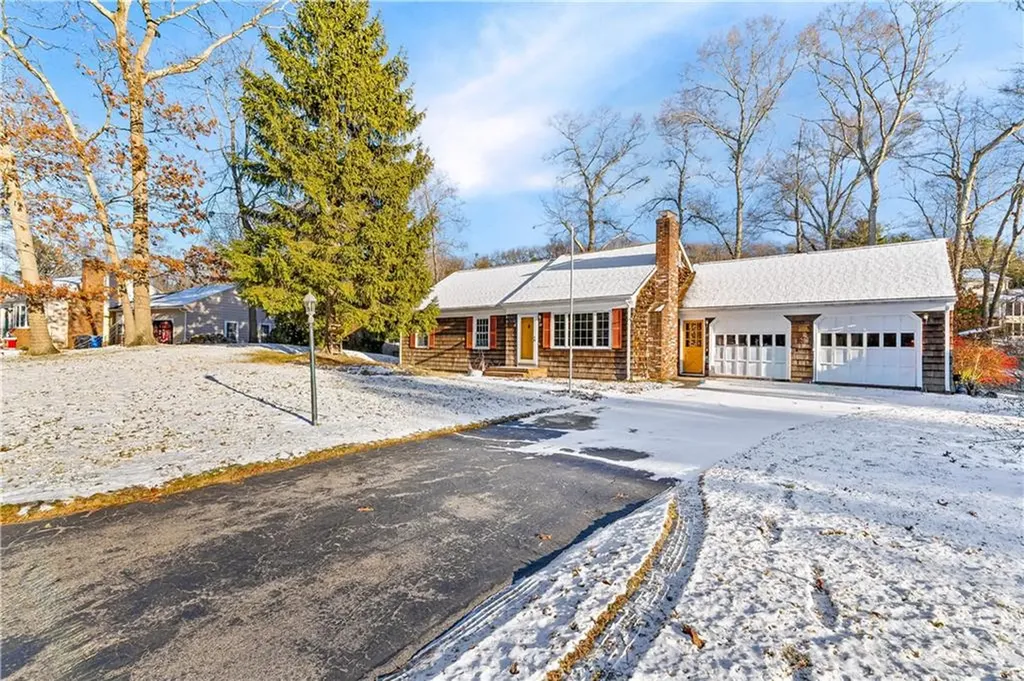 27 Bishop Drive Cumberland RI 02864