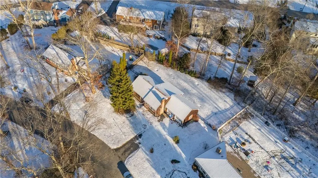 27 Bishop Drive Cumberland RI 02864