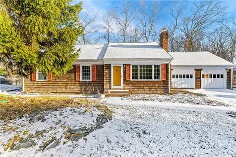 27 Bishop Drive Cumberland RI 02864