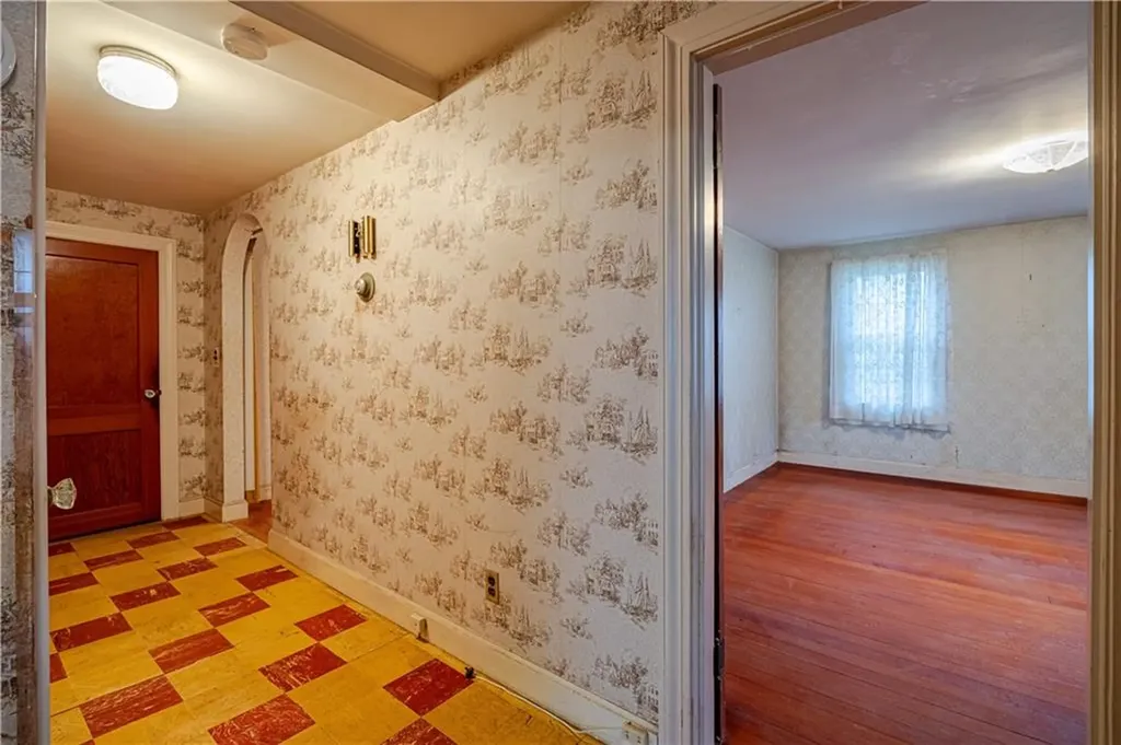 371 Central Pike Scituate RI 02857