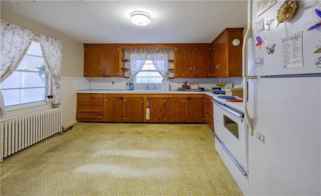 371 Central Pike Scituate RI 02857