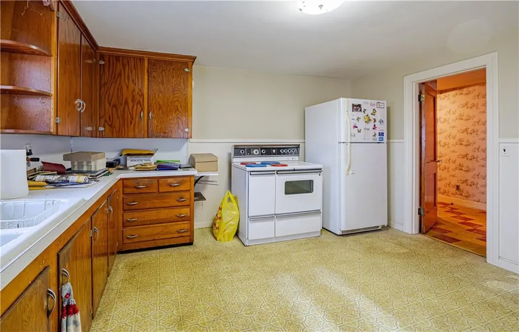 371 Central Pike Scituate RI 02857