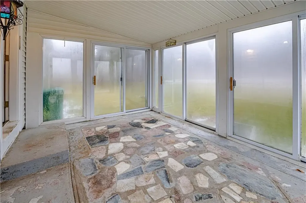 371 Central Pike Scituate RI 02857