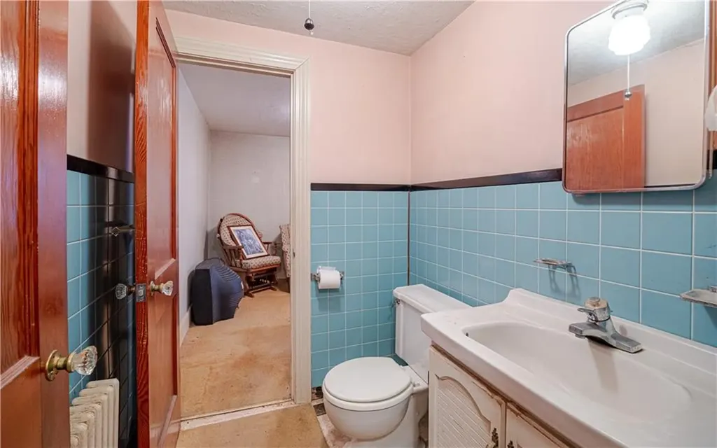 371 Central Pike Scituate RI 02857