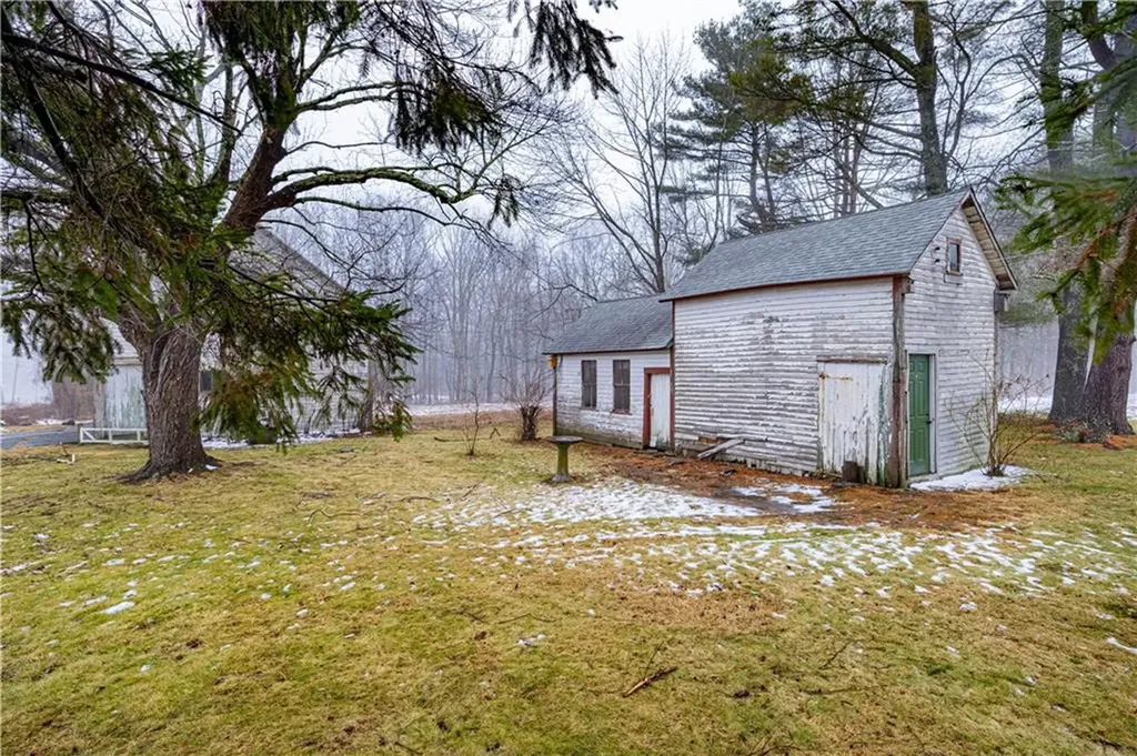 371 Central Pike Scituate RI 02857