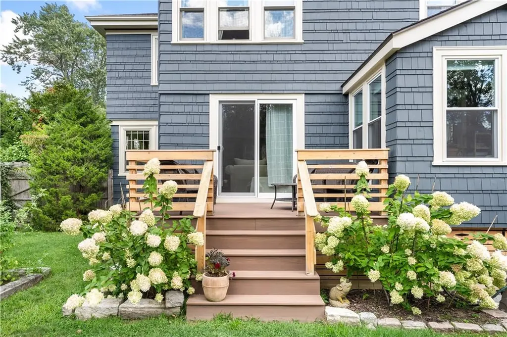 31 Marcy Street Cranston RI 02905
