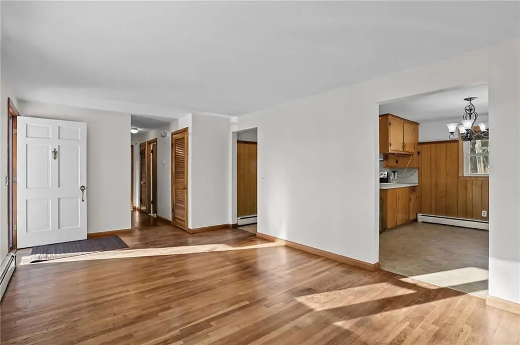 370 Maple Valley Road Coventry RI 02816