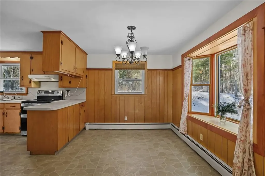 370 Maple Valley Road Coventry RI 02816