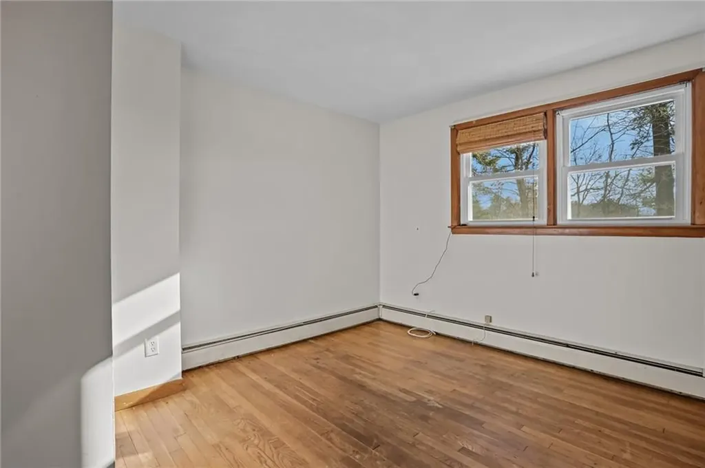 370 Maple Valley Road Coventry RI 02816