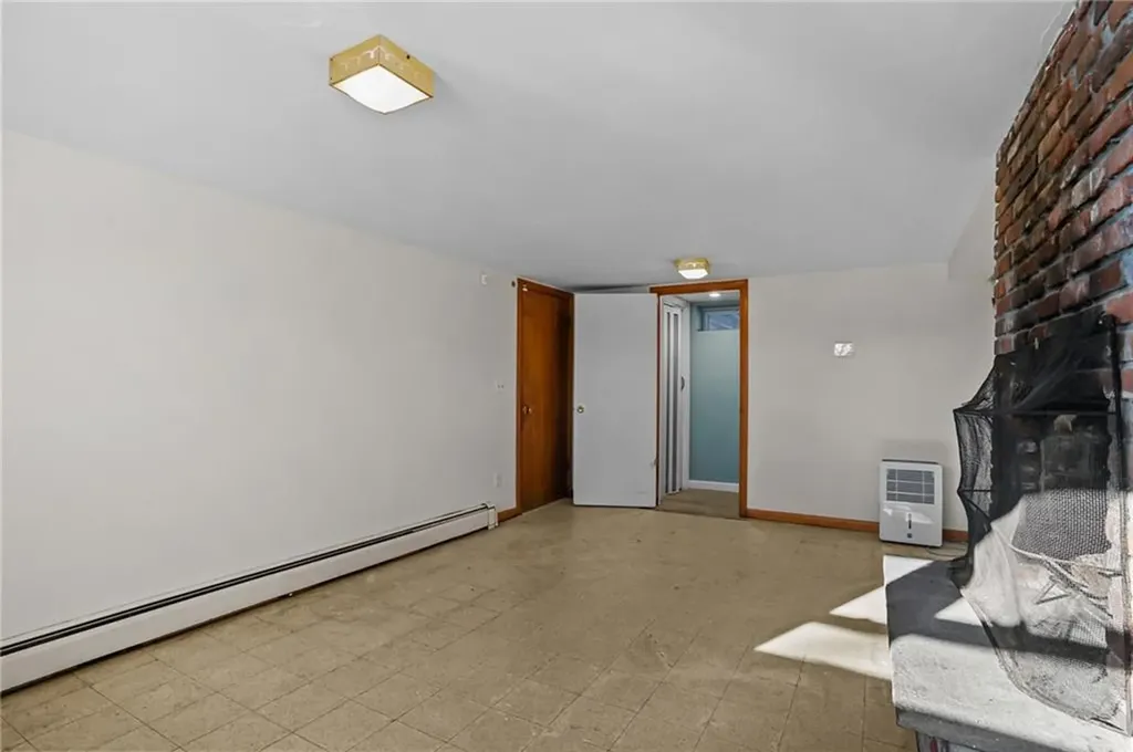 370 Maple Valley Road Coventry RI 02816