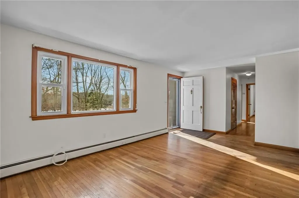 370 Maple Valley Road Coventry RI 02816