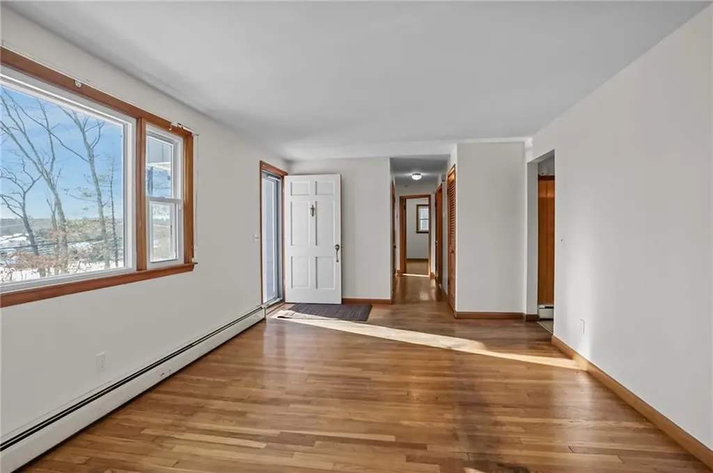 370 Maple Valley Road Coventry RI 02816