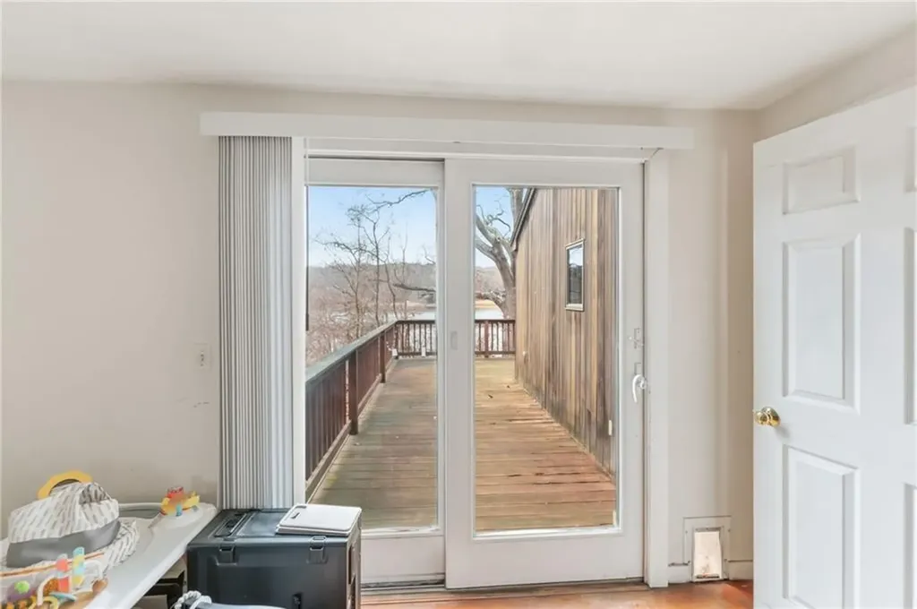 4 Lakeside Drive Narragansett RI 02882