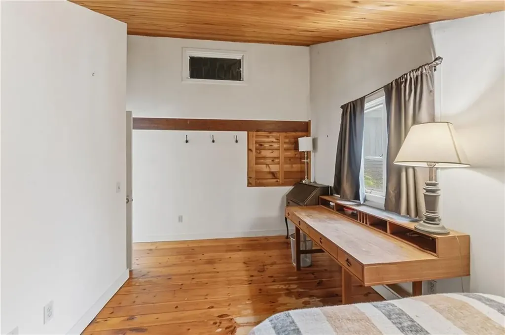 4 Lakeside Drive Narragansett RI 02882