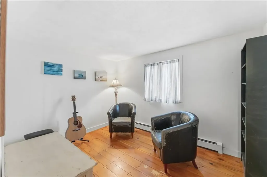 4 Lakeside Drive Narragansett RI 02882