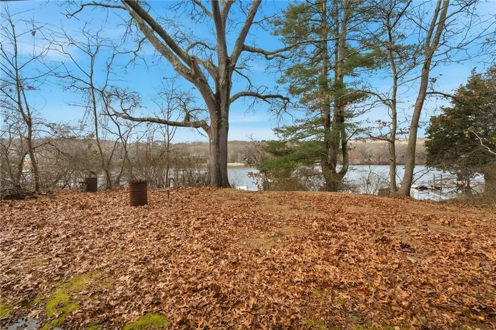 4 Lakeside Drive Narragansett RI 02882