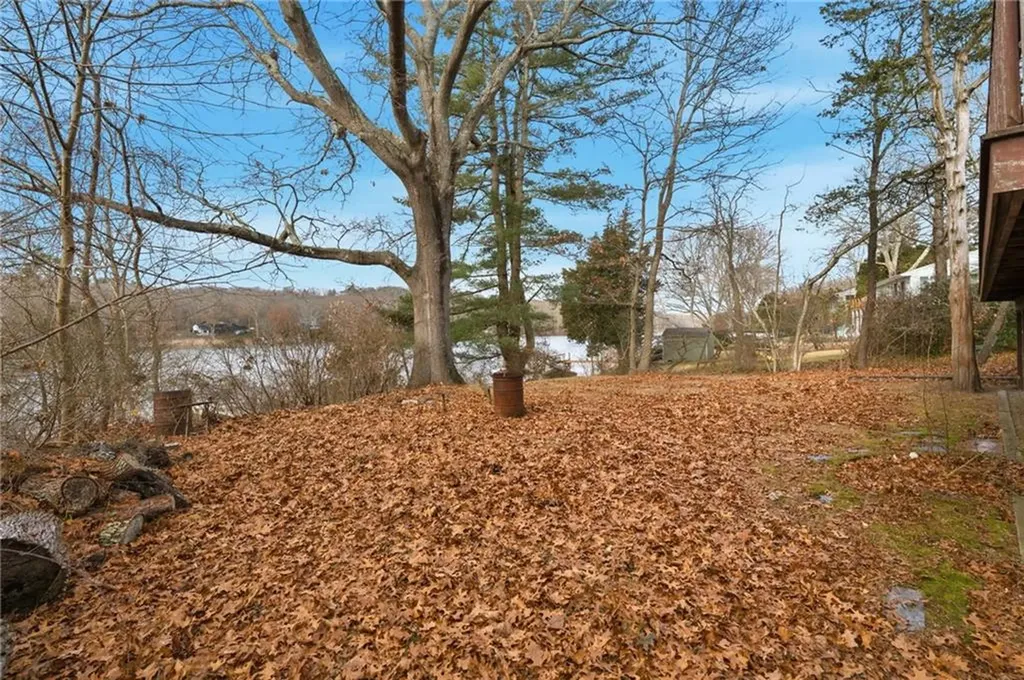 4 Lakeside Drive Narragansett RI 02882