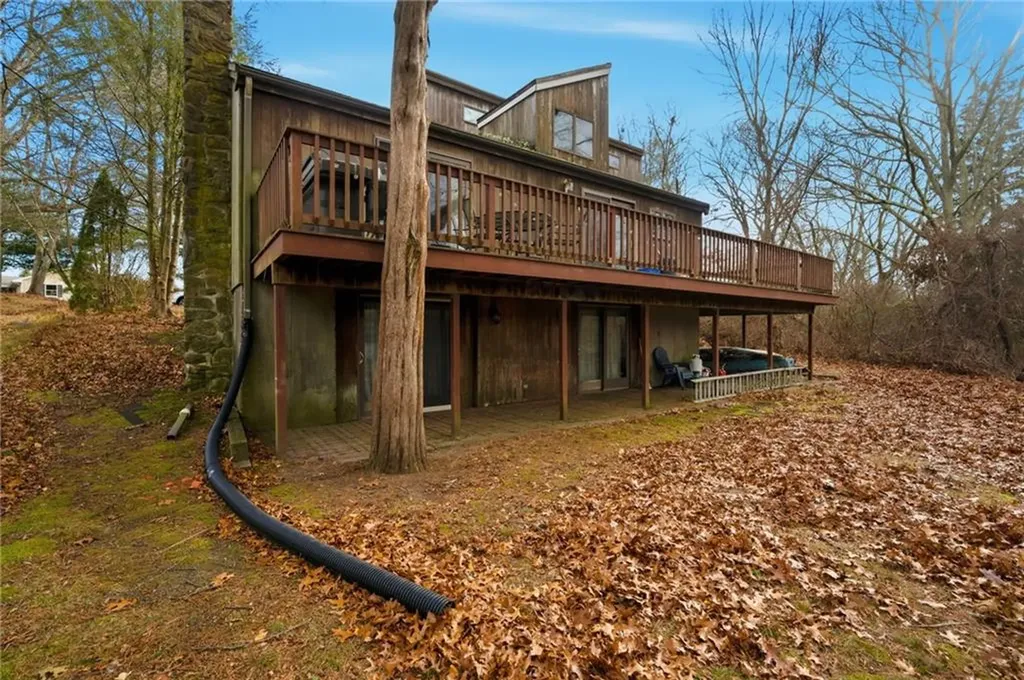 4 Lakeside Drive Narragansett RI 02882