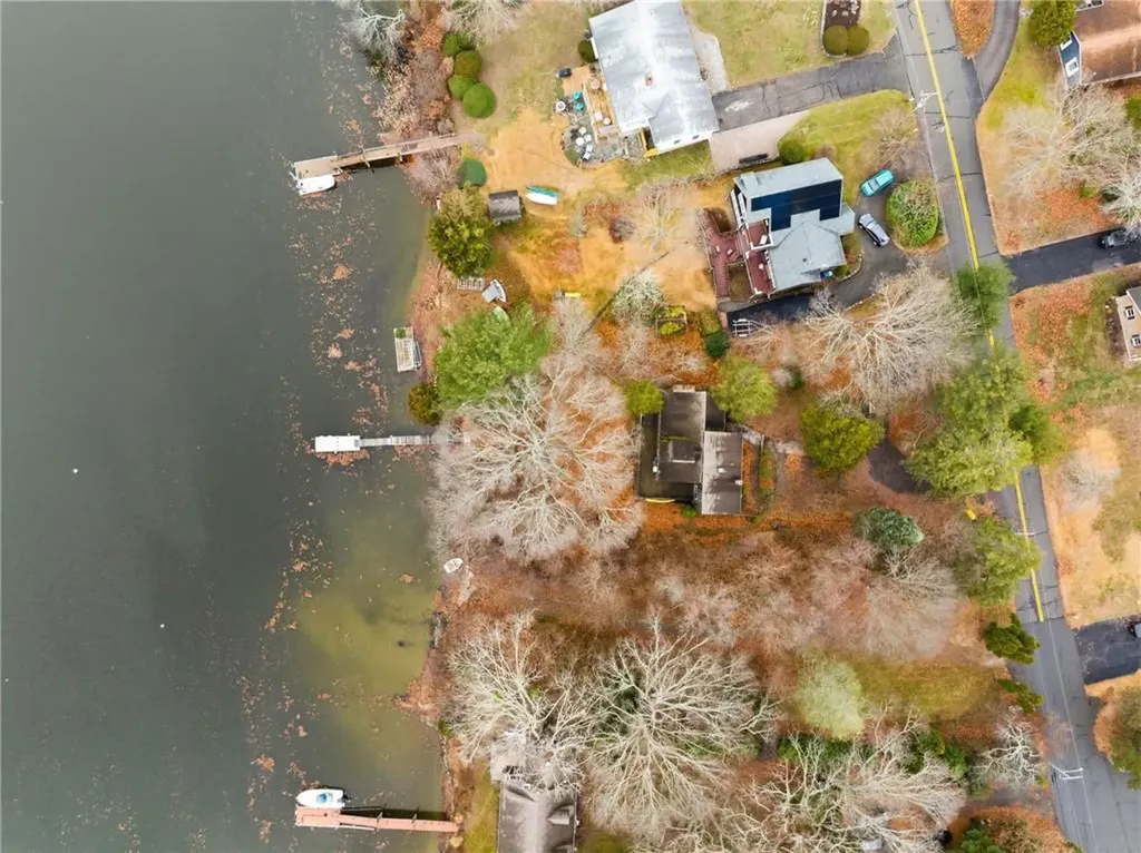 4 Lakeside Drive Narragansett RI 02882