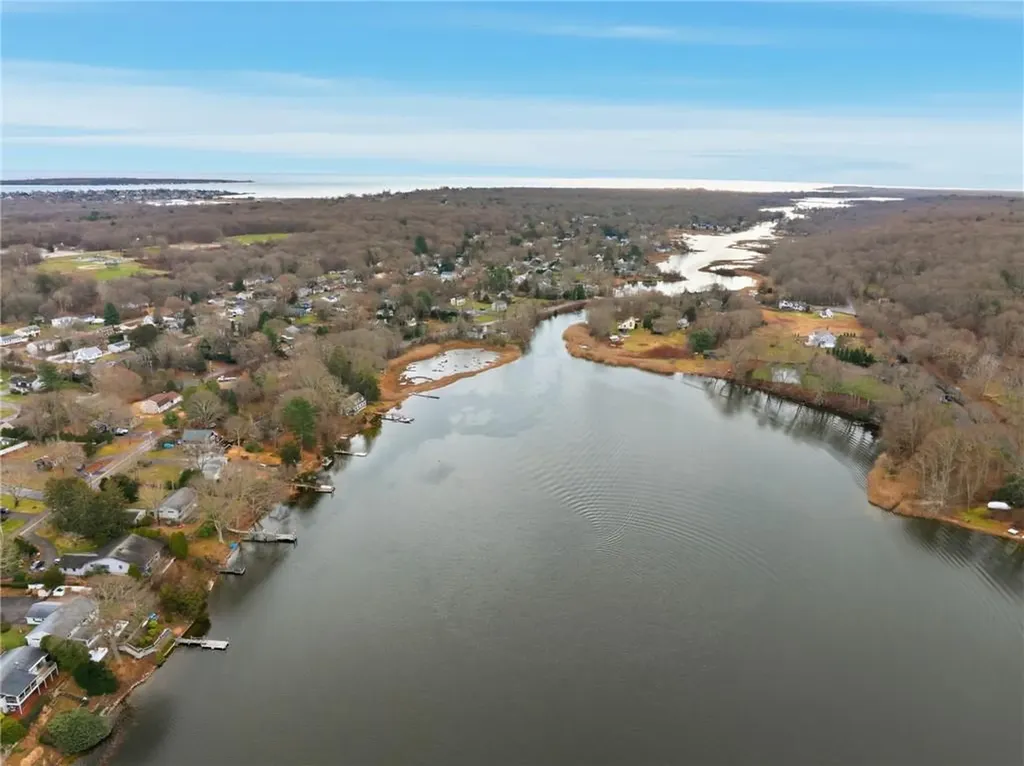 4 Lakeside Drive Narragansett RI 02882