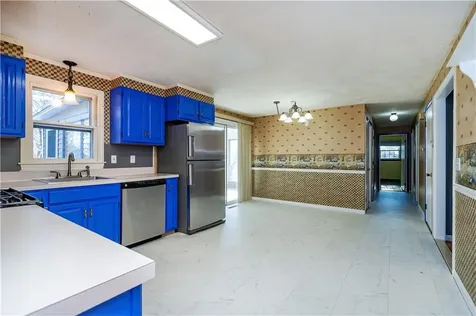 38 Greenwood Road North Kingstown RI 02852