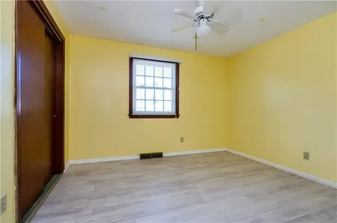 38 Greenwood Road North Kingstown RI 02852