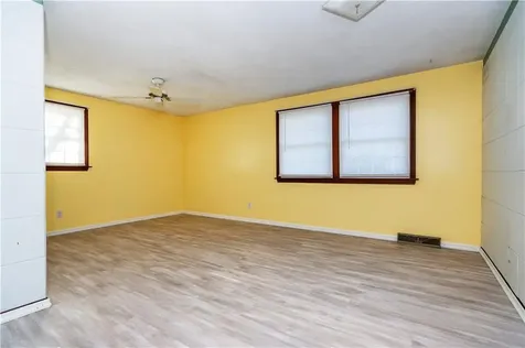 38 Greenwood Road North Kingstown RI 02852