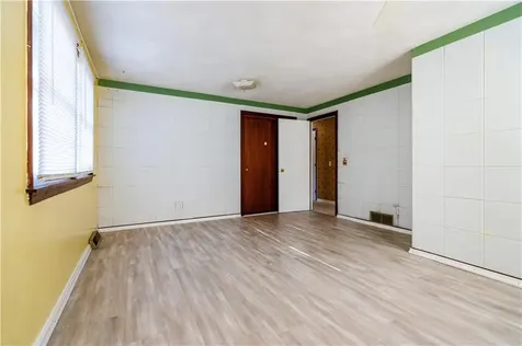 38 Greenwood Road North Kingstown RI 02852