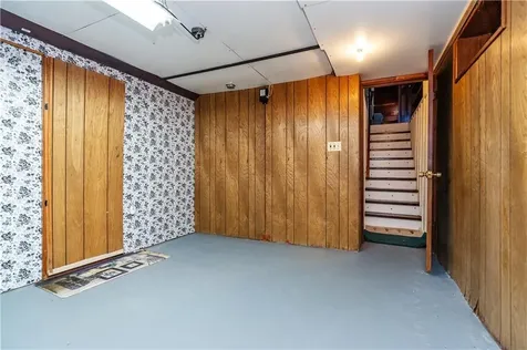 38 Greenwood Road North Kingstown RI 02852