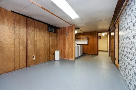 38 Greenwood Road North Kingstown RI 02852