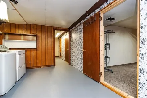 38 Greenwood Road North Kingstown RI 02852