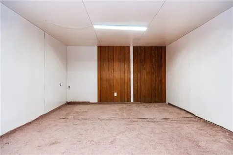 38 Greenwood Road North Kingstown RI 02852