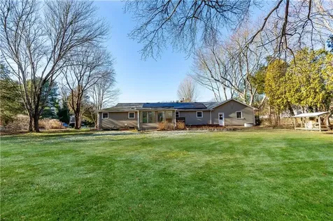 38 Greenwood Road North Kingstown RI 02852